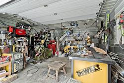 Garage - 