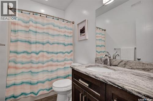 520 Couples Court, Warman, SK - Indoor Photo Showing Bathroom