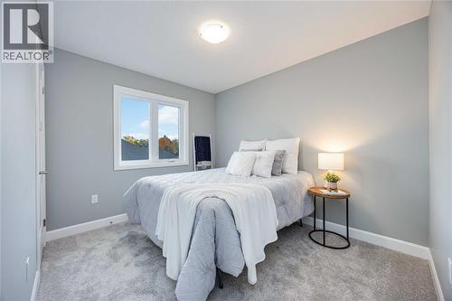 668 Ketter Way, Plympton-Wyoming, ON - Indoor Photo Showing Bedroom