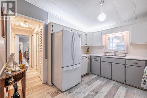 194 - 3033 Townline Road, Fort Erie (Black Creek), ON - Indoor Photo Showing Kitchen With Double Sink