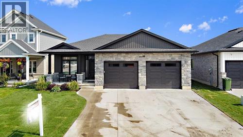 672 KETTER WAY  Plympton-Wyoming, ON N0N 1T0