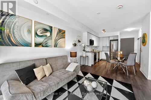 102 - 700 Sheppard Avenue W, Toronto, ON - Indoor