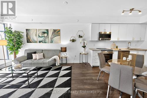 102 - 700 Sheppard Avenue W, Toronto, ON - Indoor