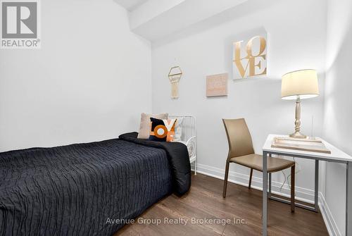 102 - 700 Sheppard Avenue W, Toronto, ON - Indoor Photo Showing Bedroom