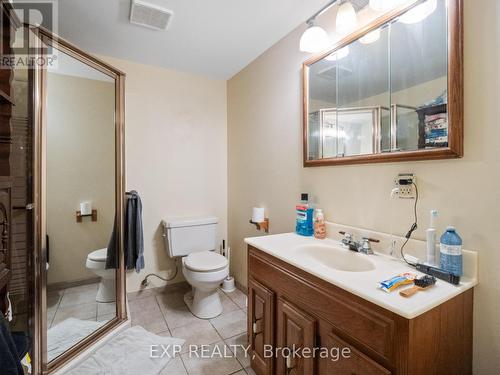 36 Rainbow Court, Welland (Broadway), ON - Indoor Photo Showing Bathroom