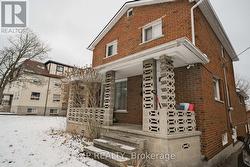 UPPER - 6156 BARKER STREET  Niagara Falls (Dorchester), ON L2G 1Y4