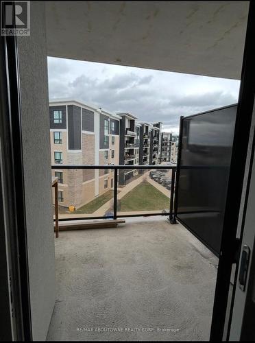411 - 620 Sauve Street E, Milton, ON - Outdoor With Balcony