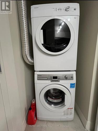 411 - 620 Sauve Street E, Milton, ON - Indoor Photo Showing Laundry Room