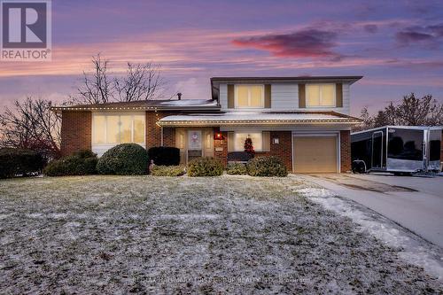 101 DREYER DRIVE  Ajax, ON L1S 1J3