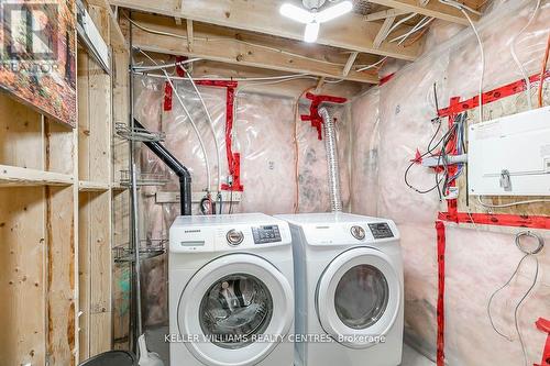 1381 Hunter Street, Innisfil, ON - Indoor Photo Showing Laundry Room