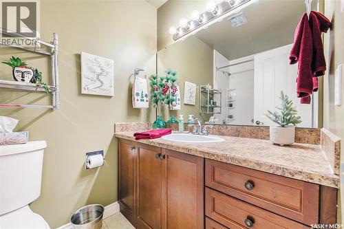 601 4555 Rae Street, Regina, SK - Indoor Photo Showing Bathroom