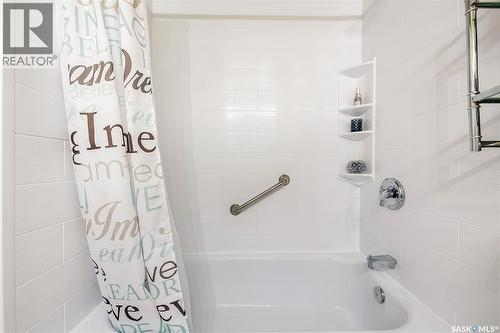 601 4555 Rae Street, Regina, SK - Indoor Photo Showing Bathroom