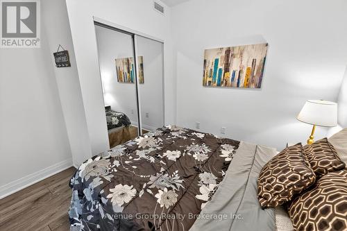 310 - 700 Sheppard Avenue W, Toronto, ON - Indoor Photo Showing Bedroom
