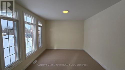 61 Ruby Ridge, Oro-Medonte, ON - Indoor Photo Showing Other Room