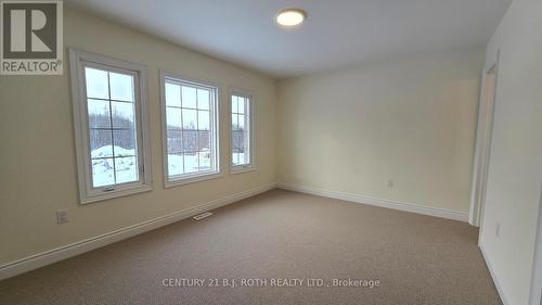 61 Ruby Ridge, Oro-Medonte, ON - Indoor Photo Showing Other Room