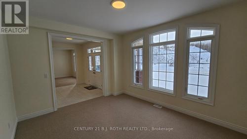 61 Ruby Ridge, Oro-Medonte, ON - Indoor Photo Showing Other Room