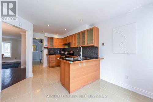 3826 Allcroft Road, Mississauga, ON - Indoor Photo Showing Kitchen