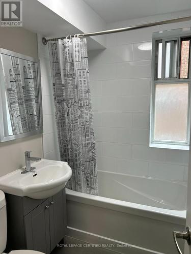 117 - 3474 Yonge Street, Toronto, ON - Indoor Photo Showing Bathroom