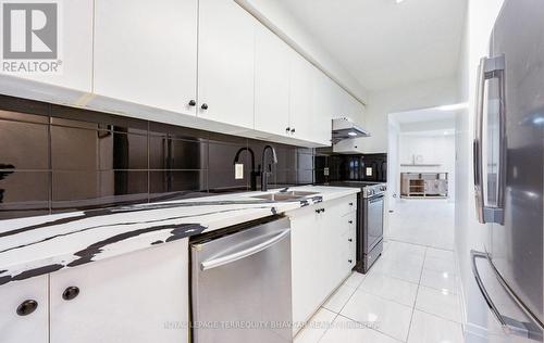 12 - 5020 Delaware Drive, Mississauga, ON - Indoor Photo Showing Kitchen
