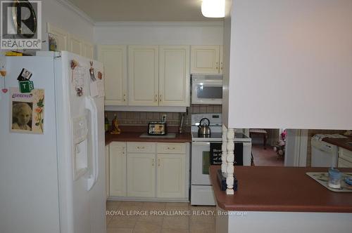 9 Parkview Heights, Quinte West (Trenton Ward), ON - Indoor Photo Showing Kitchen