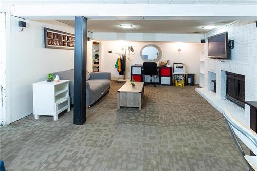 10 Larter Crescent, Winnipeg, MB - Indoor With Fireplace
