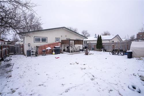 10 Larter Crescent, Winnipeg, MB - Outdoor