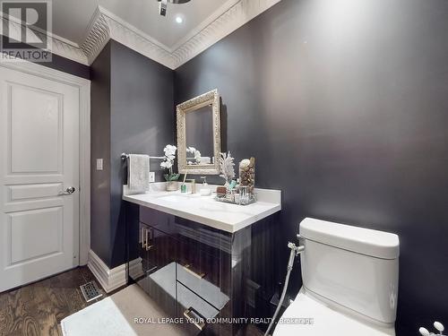 5 Trilogy Court, Richmond Hill, ON - Indoor Photo Showing Bathroom