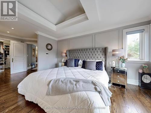 5 Trilogy Court, Richmond Hill, ON - Indoor Photo Showing Bedroom