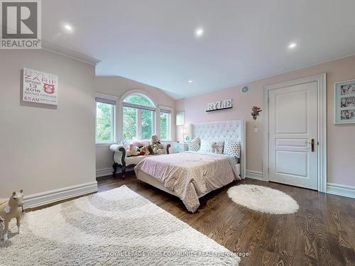 5 Trilogy Court, Richmond Hill, ON - Indoor Photo Showing Bedroom