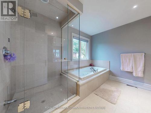 5 Trilogy Court, Richmond Hill, ON - Indoor Photo Showing Bathroom