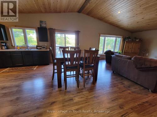 5631 Upper Big Chute Road, Severn, ON - Indoor