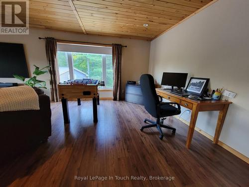 5631 Upper Big Chute Road, Severn, ON - Indoor Photo Showing Office
