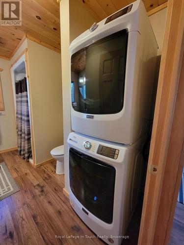 5631 Upper Big Chute Road, Severn, ON - Indoor Photo Showing Laundry Room