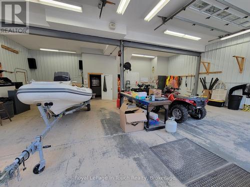 5631 Upper Big Chute Road, Severn, ON - Indoor Photo Showing Garage