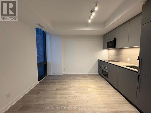 911 - 35 Parliament Street, Toronto, ON - Indoor