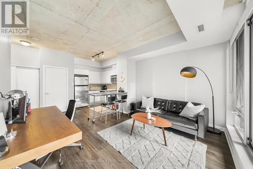 201 - 127 Queen Street E, Toronto, ON - Indoor Photo Showing Living Room