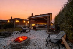 Upper-95 Stanley Road  Toronto, ON M3N 1C3