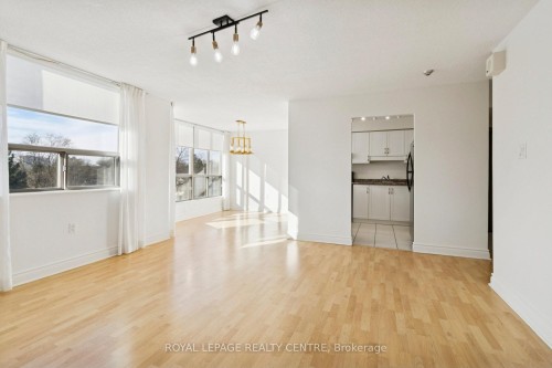 510-1110 Walden Circle, Mississauga, ON - Indoor