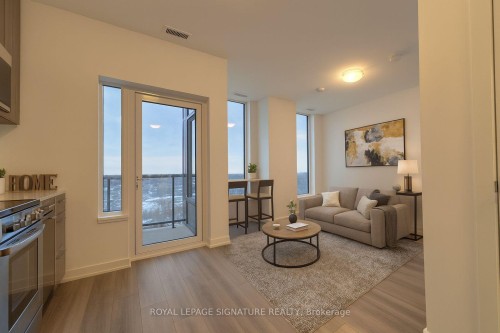 802-7439 Kingston Road, Toronto, ON - Indoor