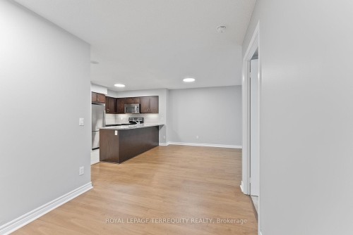 1212-19 Grand Trunk Crescent, Toronto, ON - Indoor Photo Showing Kitchen