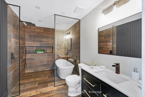 5359 Eighth Line, Erin, ON - Indoor Photo Showing Bathroom