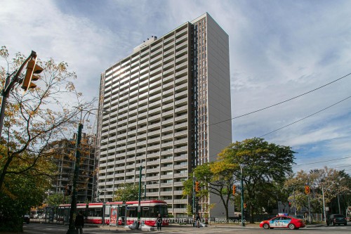 2102-666 Spadina Avenue, Toronto, ON - Outdoor With Facade