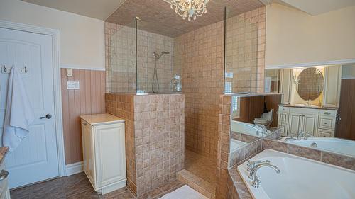 Salle de bains - 71Z  - 73Z Place Bourdages, Terrebonne (Terrebonne), QC - Indoor Photo Showing Bathroom