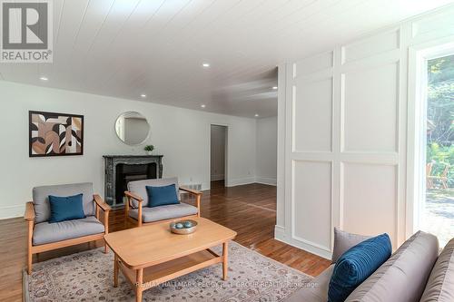 8275 County Road 9, Clearview, ON - Indoor Photo Showing Living Room