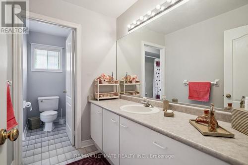 961 Focal Road, Mississauga, ON - Indoor Photo Showing Bathroom