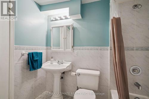 961 Focal Road, Mississauga, ON - Indoor Photo Showing Bathroom