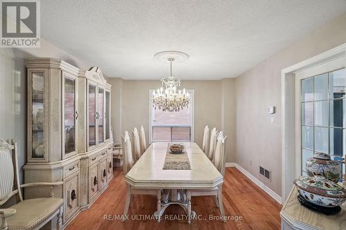 961 Focal Road, Mississauga, ON - Indoor Photo Showing Dining Room