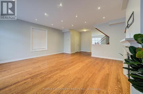 2285 Khalsa Gate, Oakville, ON - Indoor Photo Showing Other Room