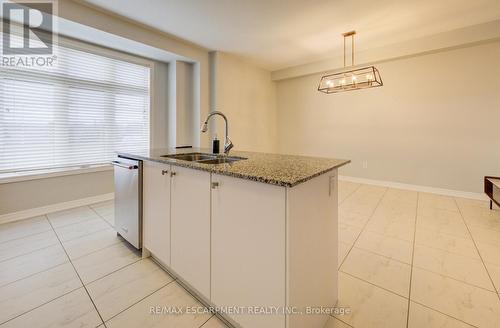 2285 Khalsa Gate, Oakville, ON - Indoor Photo Showing Kitchen With Double Sink