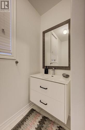 2285 Khalsa Gate, Oakville, ON - Indoor Photo Showing Bathroom